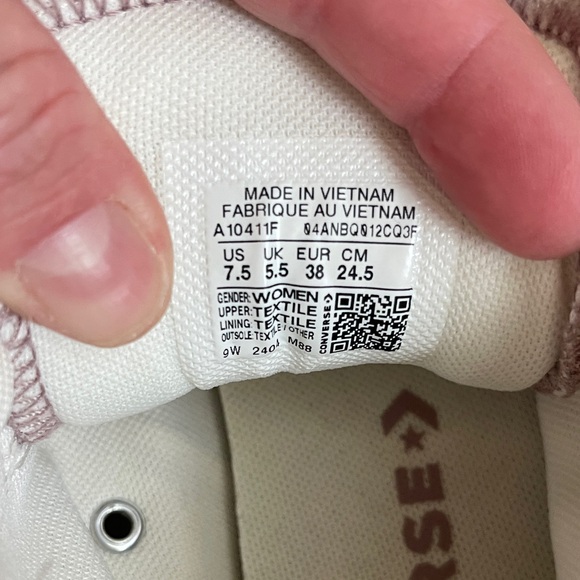 Converse Women's Blush Pink Sneakers mid high size 7.5 gold accents - Picture 7 of 9